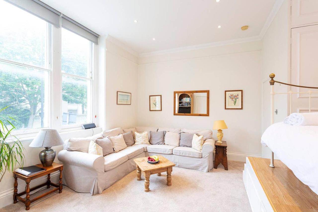 Charming Studio Near Clapham Common Lejlighed London Eksteriør billede